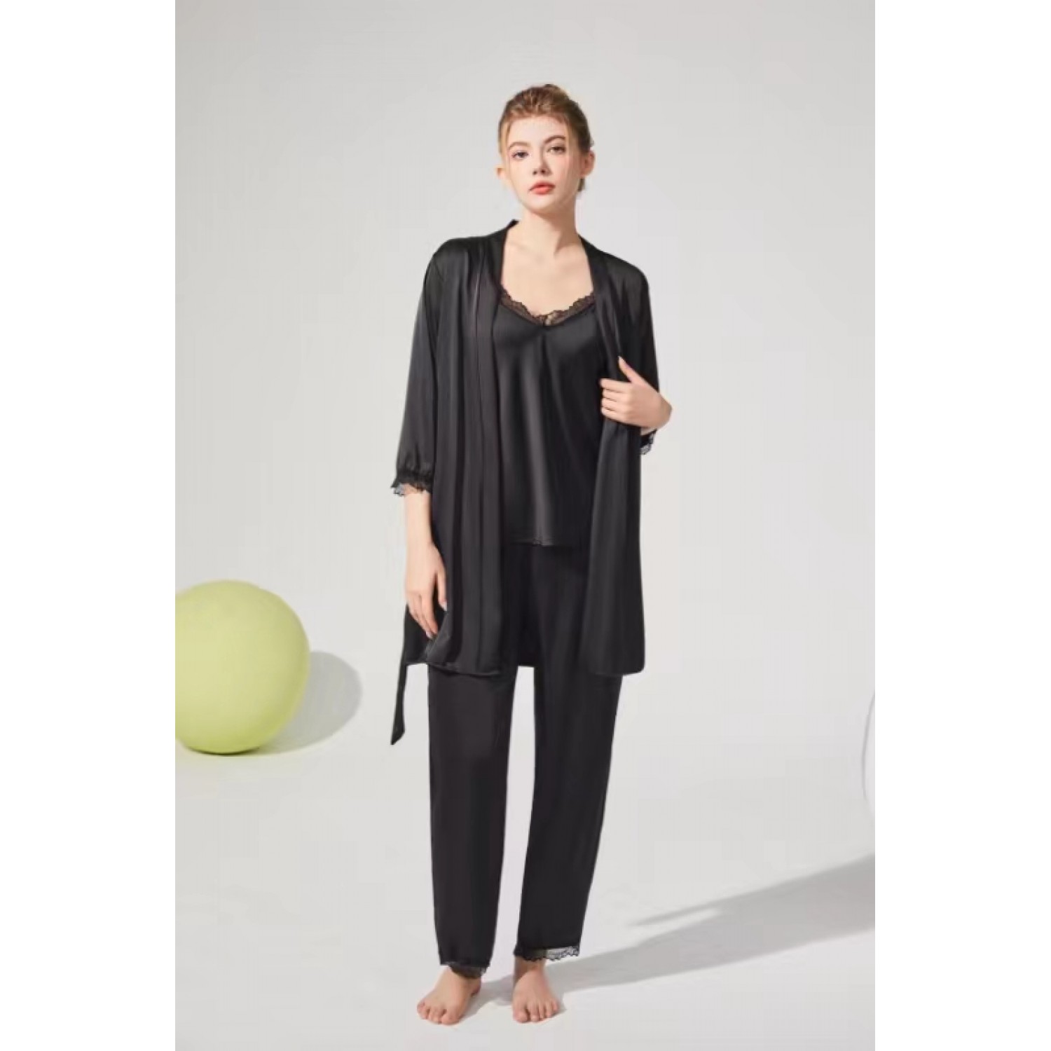 SET 3 Piese pijamale din satin, cu dantela, pantalon lung - Negru Seturi produse