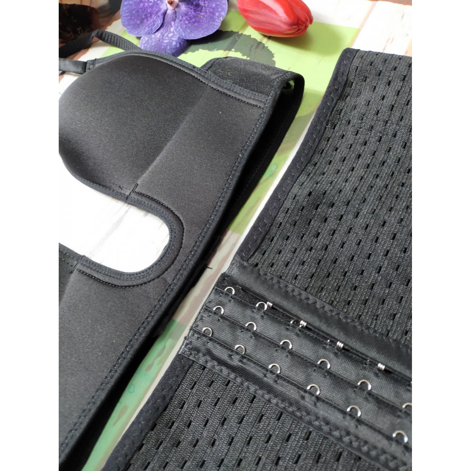 OFERTA: Centura modelatoare + Sutien cu efect push-up  - cu bretele Seturi produse