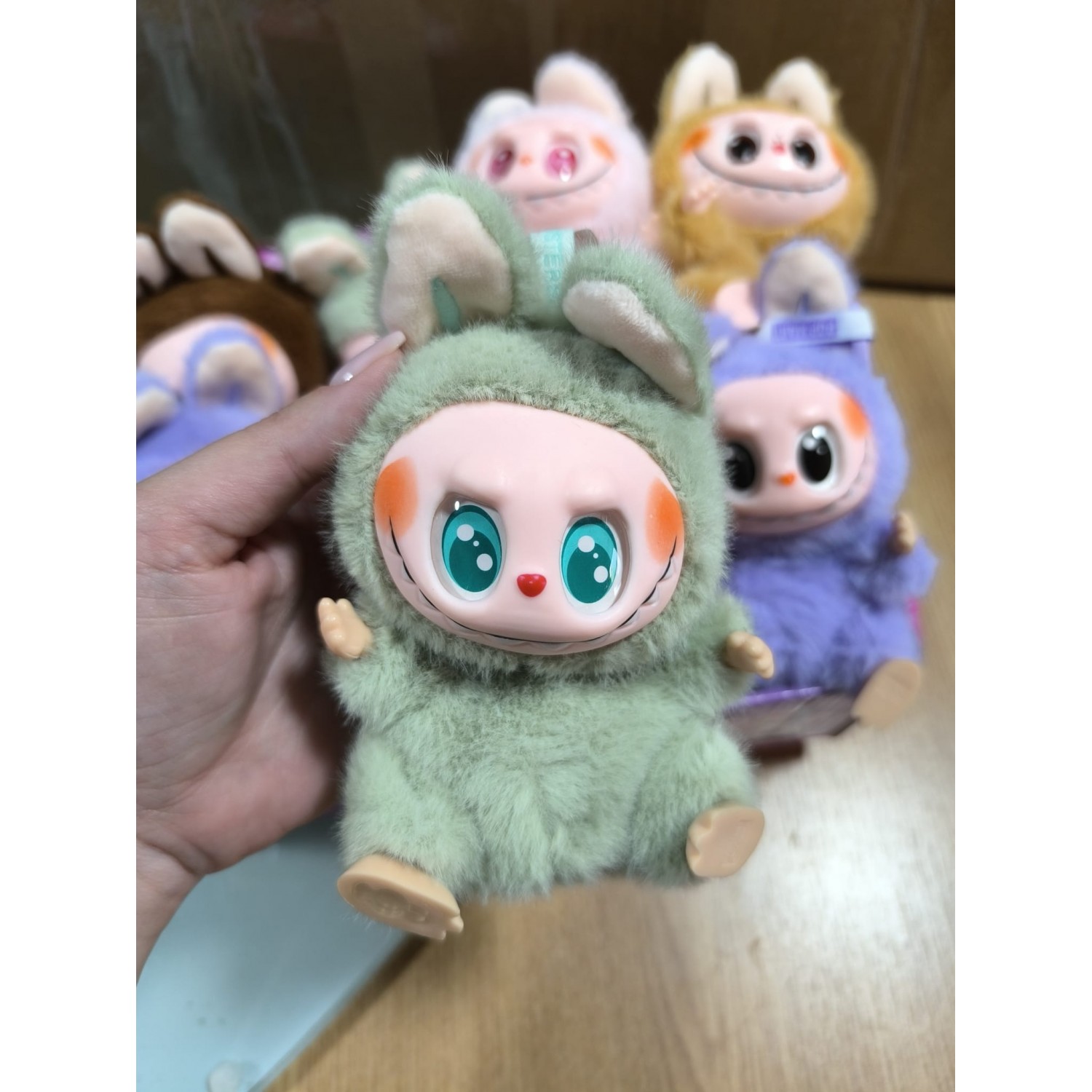 Breloc Jucarie Labubu 15 cm, cu coada rotativa Jocuri si jucarii pentru copii